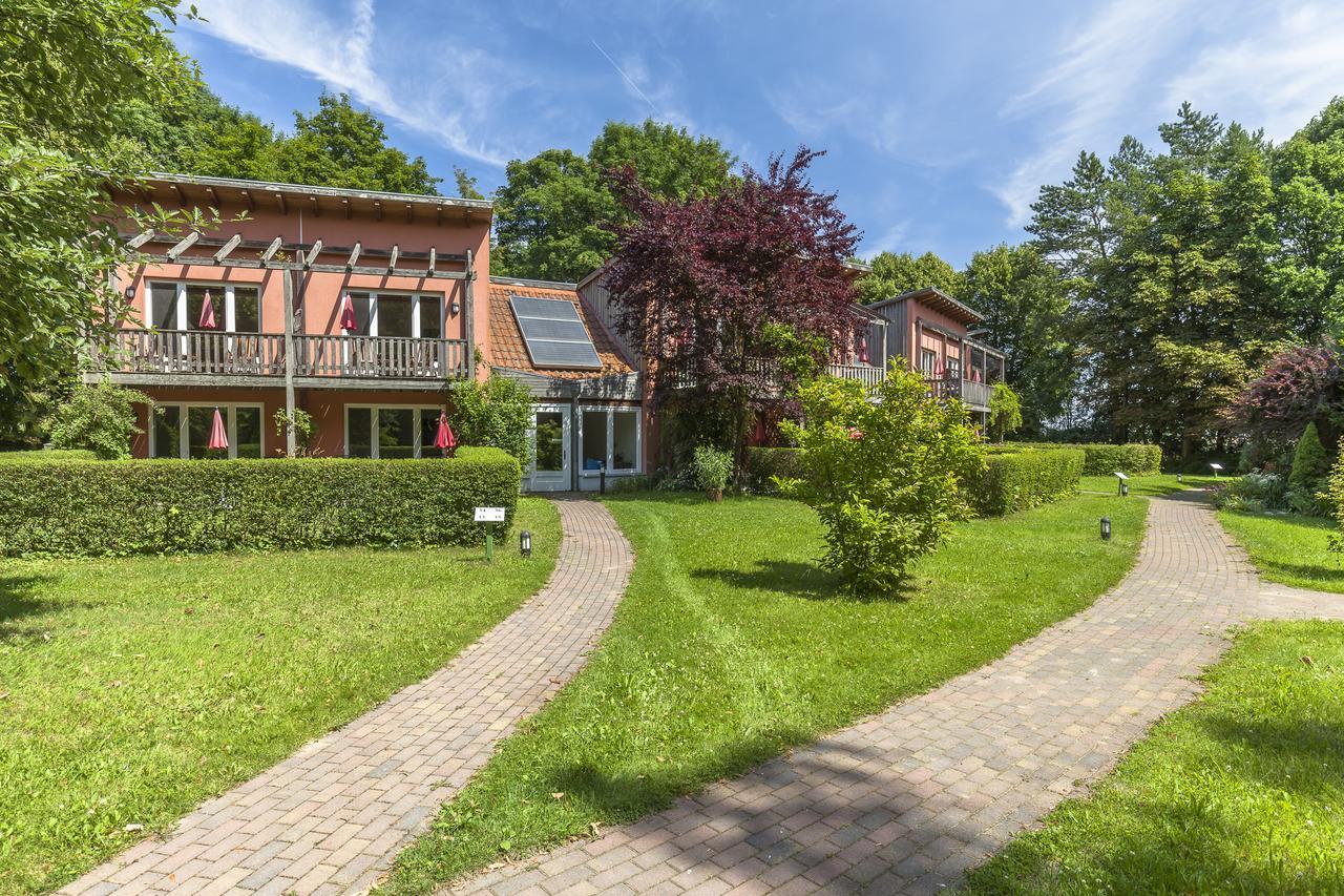 Bio- Und Gesundheitshotel Gutshaus Stellshagen Экстерьер фото